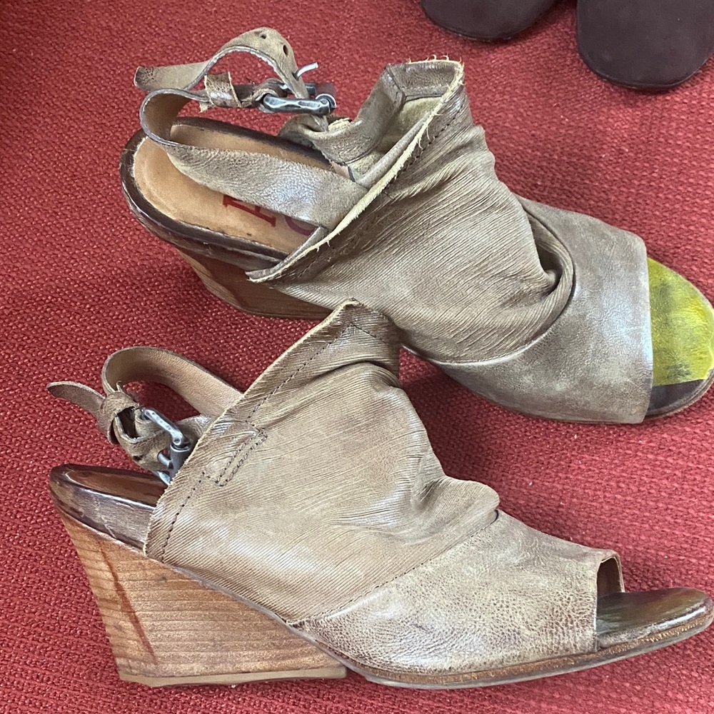 A.S.98 Taupe Leather Wedge Sandals 41